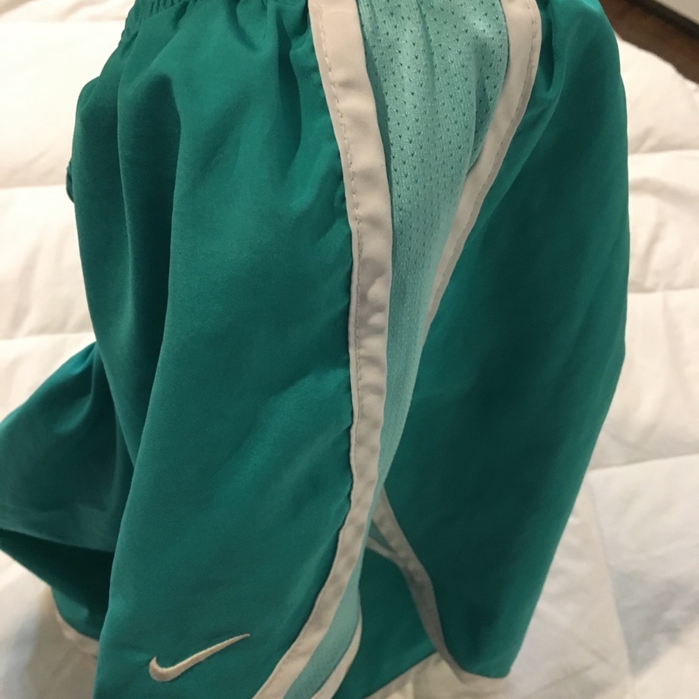 nike dri-fit shorts - Picture 3 of 4